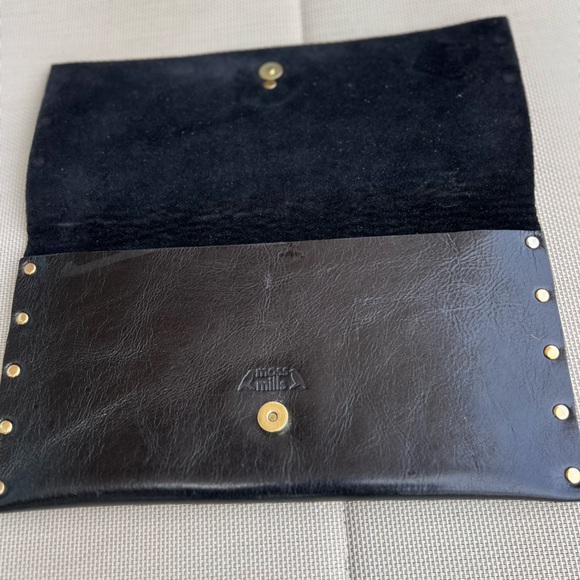 ⚫️ Ṁȯṡṡ Ṁi̇l̇l̇ṡ LEATHER Walker Disc Clutch ⚫️ - Picture 4 of 7